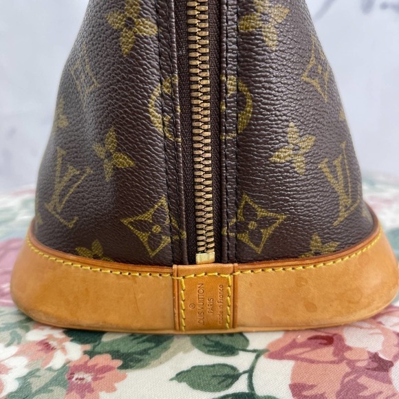 Louis Vuitton | Vintage Monogram Alma PM - Picture 7 of 15